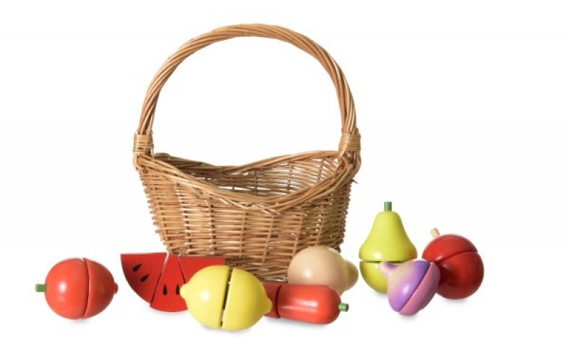 Egmont Toys Fruits And Vegetables Set in Wooden Basket 3