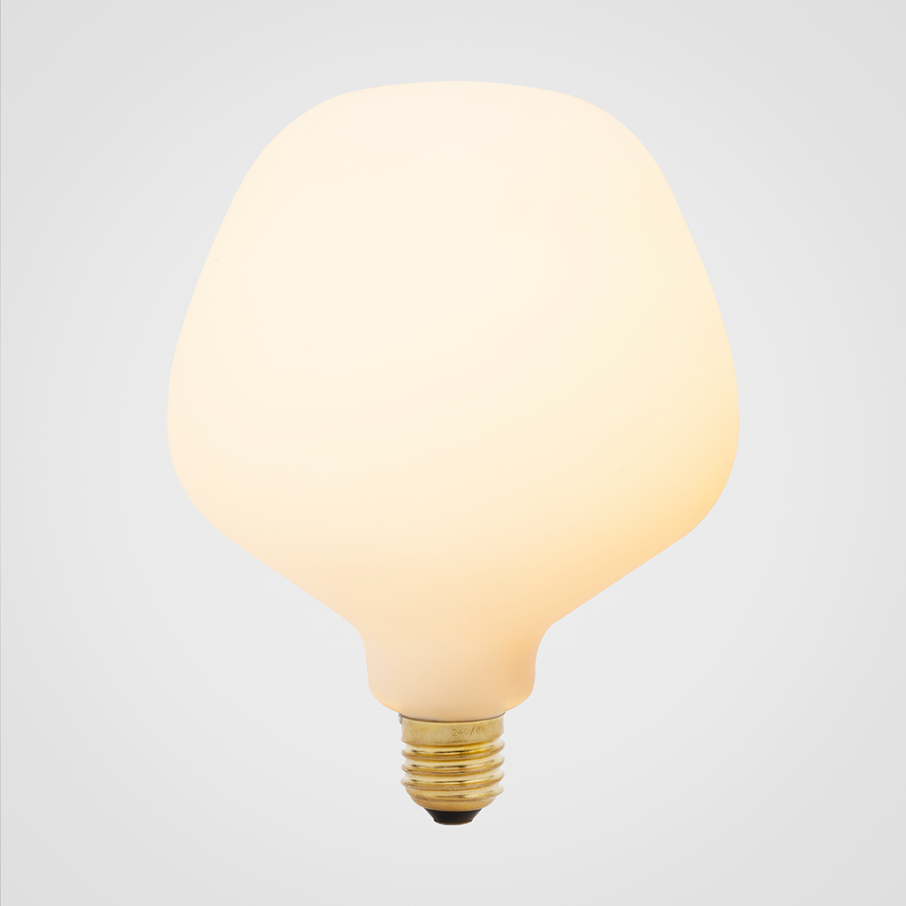 tala-enno-porcelain-light-bulb-1