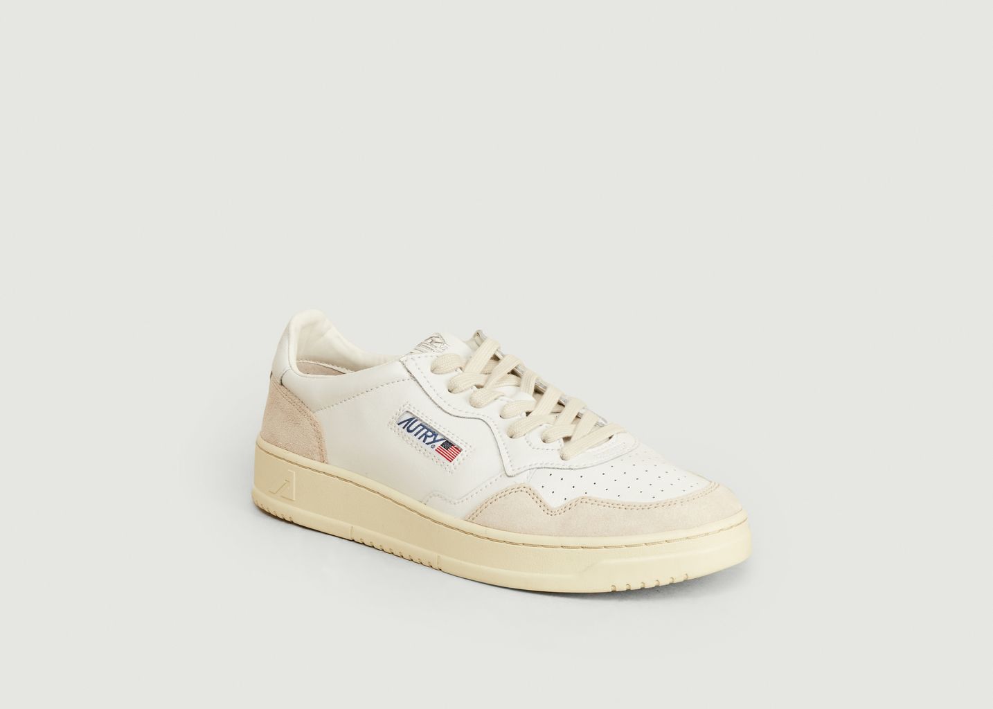 Autry 01 Low Leather Sneakers