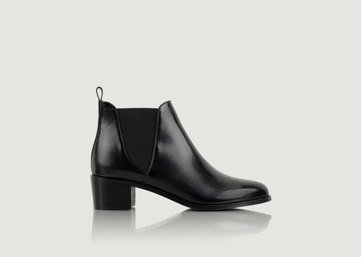 Soho Leather Chelsea Boots