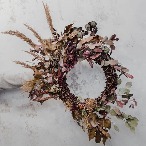 Travelling Basket Wild Pampas Rust Bramble Dried Floral Wreath