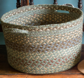 the-braided-rug-company-medium-seaspray-organic-jute-basket-1