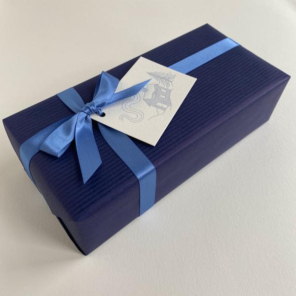 meticulous-ink-gift-wrapping