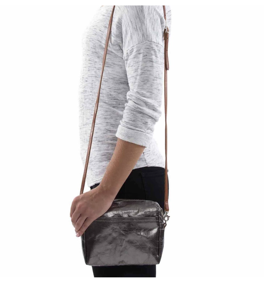 Uashmama Tracolla Bag Metallic Washable Paper Shoulder Bag