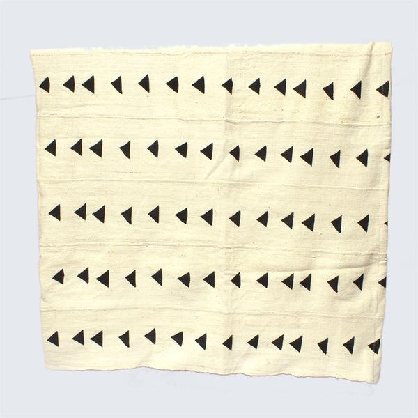 West African Bogolanfini Mud Cloth Black Triangles On White