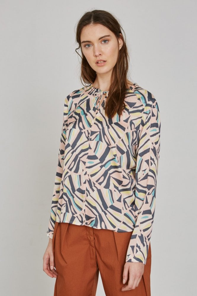 sita-murt-digital-print-blouse-1