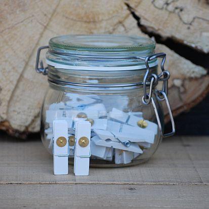 Knijpertjes Pot Of White Wooden Pegs With Pushpin 25 Pcs