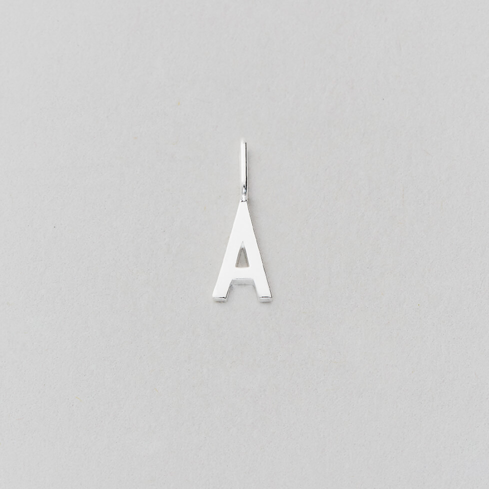 Design Letters 10mm Silver Archetype Shiny Initial Charm