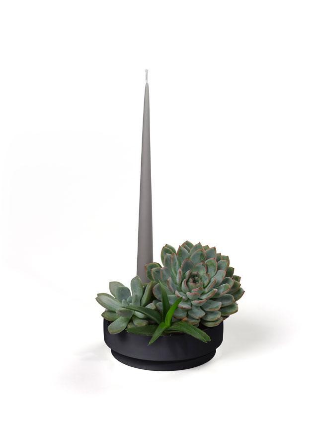 Black Orbital Step Medium Clay Candle Holder