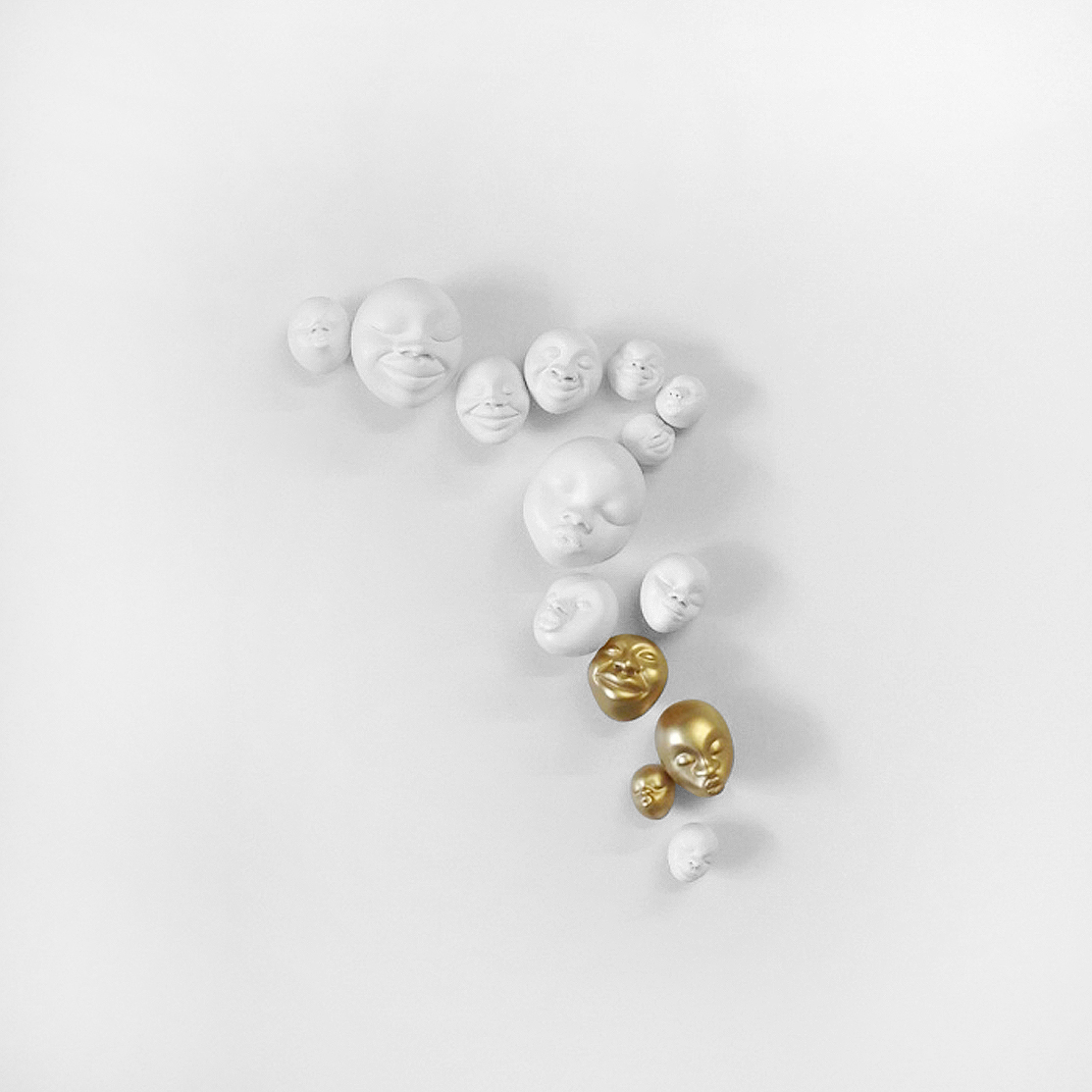 CORES DA TERRA Happy Faces by Selma Calheira Ceramic Wall Design 14pcs White-Gold