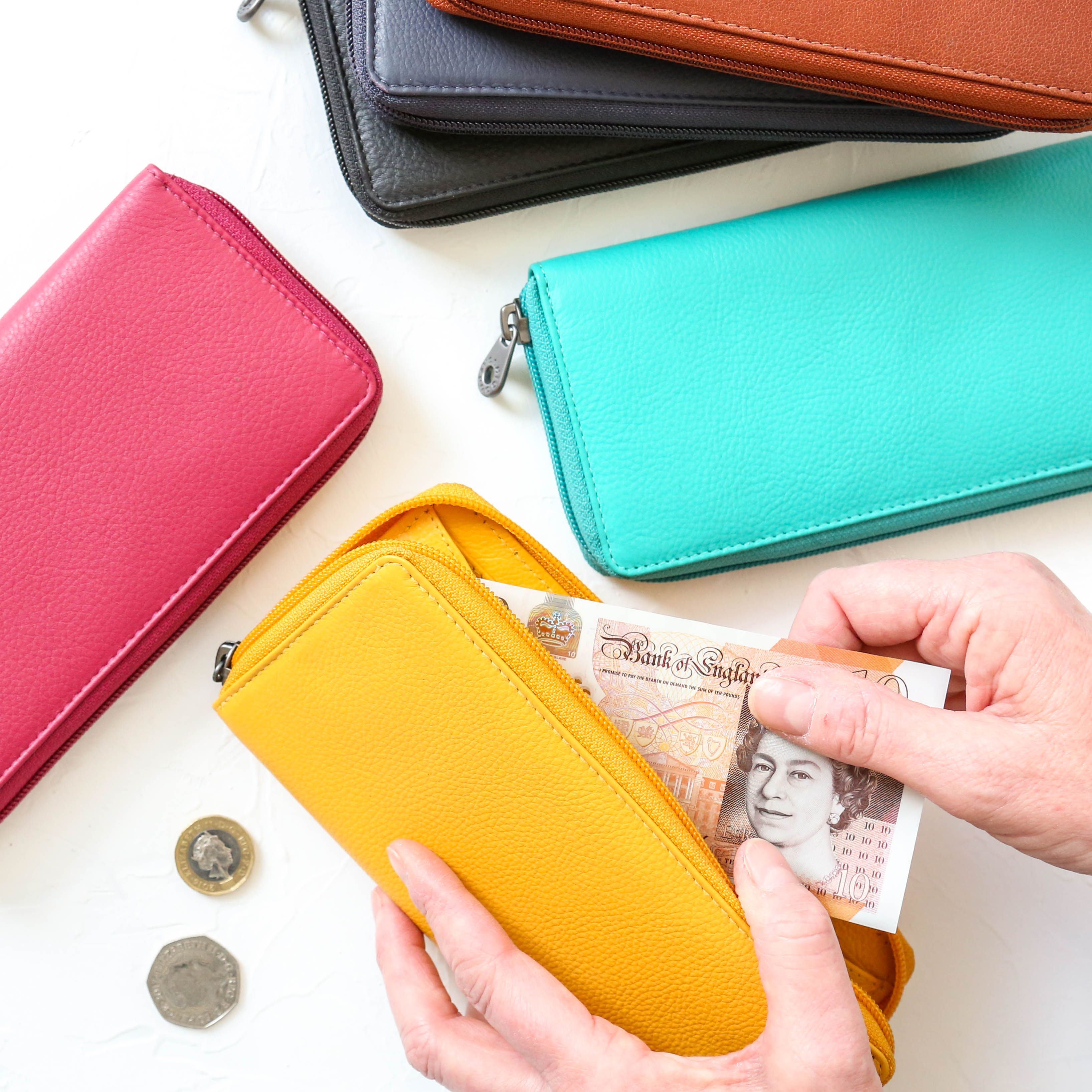 yoshi-soft-leather-zip-around-ladies-purse-or-wallet