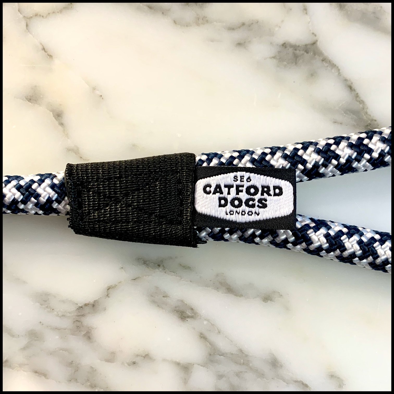 Catford Dogs Dog Lead in Navy/White