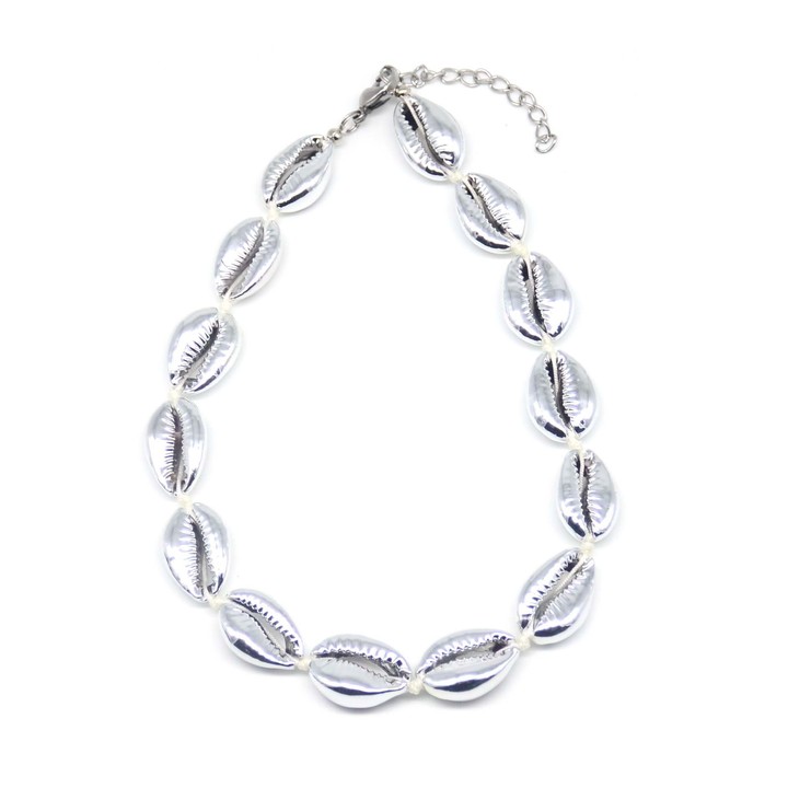 Nilu Full Silver Shell Necklace