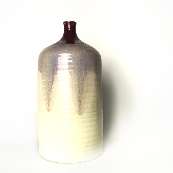 ANZI Barcelona Plum Ceramic Vase