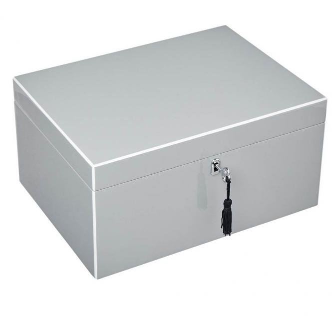 Jewelry box flannel with lock