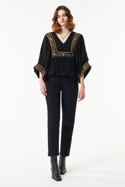 Aw 21 Romie Embroidered Top Black