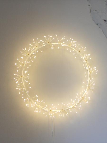 Lightstyle London Starburst White Light Wreath - 35cm (Mains)