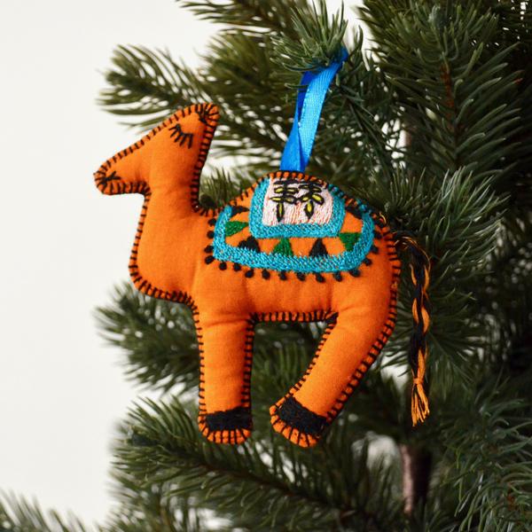 BaSE Camel Christmas Tree Decoration