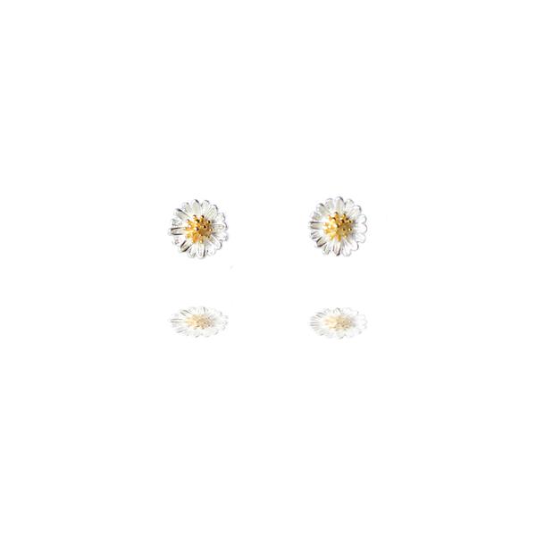 Curiouser and Curiouser Sterling Silver Large Daisy Stud Earrings