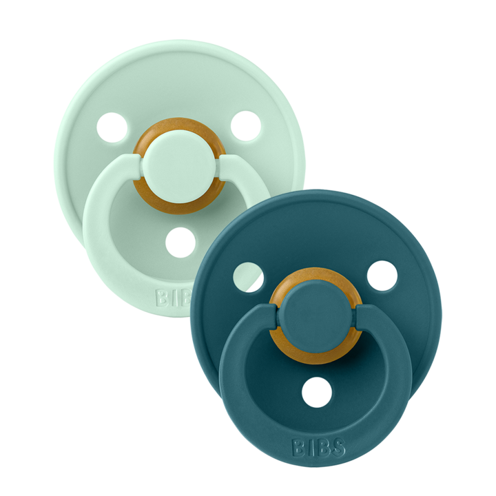 Set of 2 pacifiers Bibs ergonomics and design Nordic Mint and Forest Lake