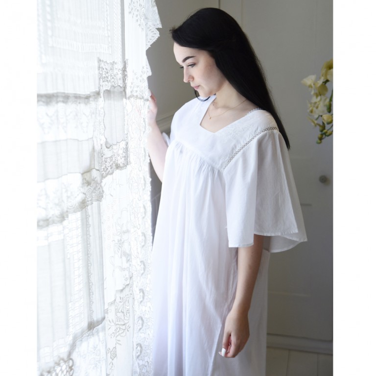 Ladies White Cotton Nightdress with Fluted Sleeves 'Valentina&#x27