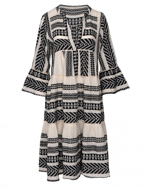 Trouva: Midi Dress Ella Embroidery - Black/Off White