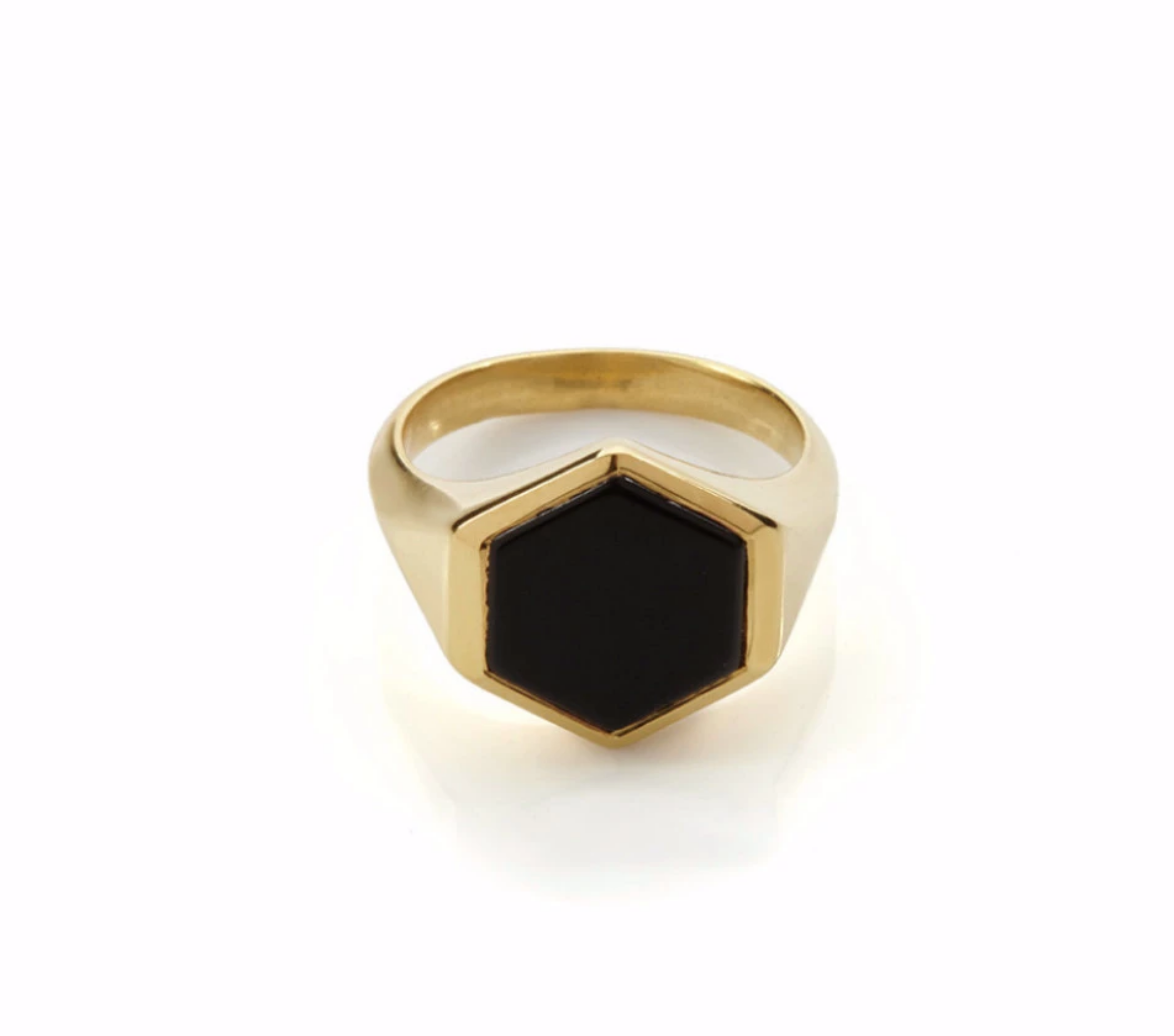 Varro Onyx Ring - K / Gold Vermeil