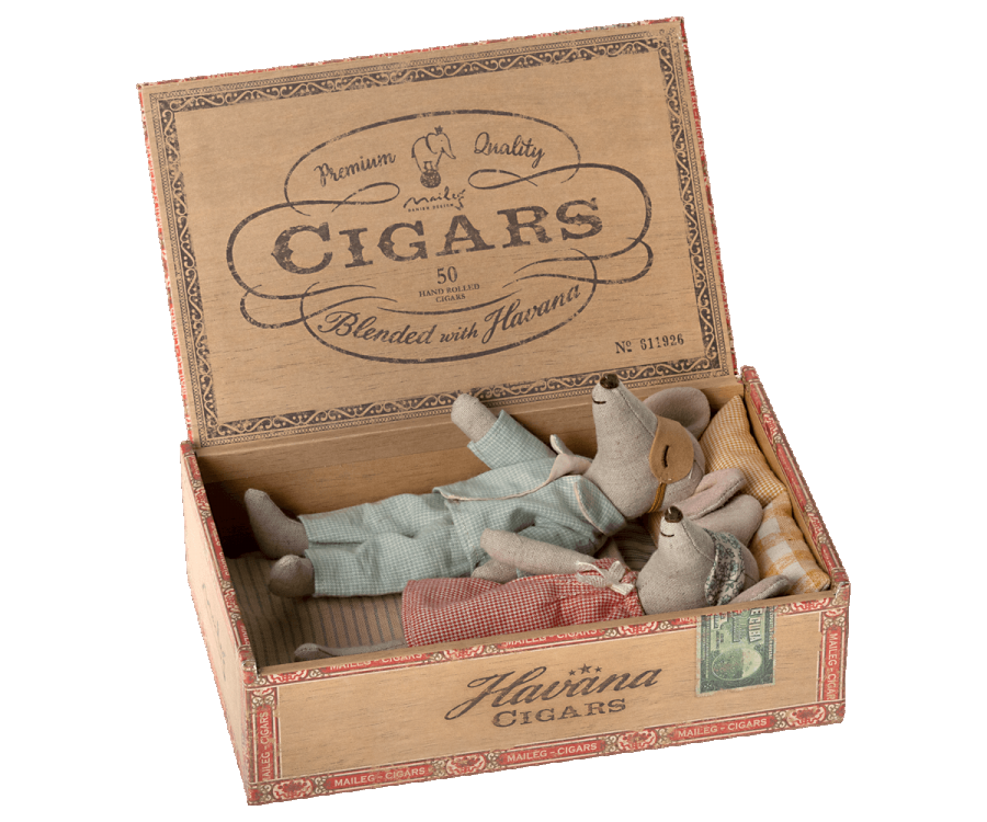 Maileg Mum Dad Mice in Cigar Box Bed