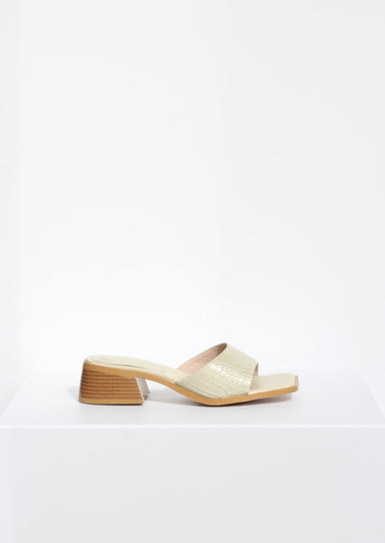 collection-and-co-pia-mule-cream-croc