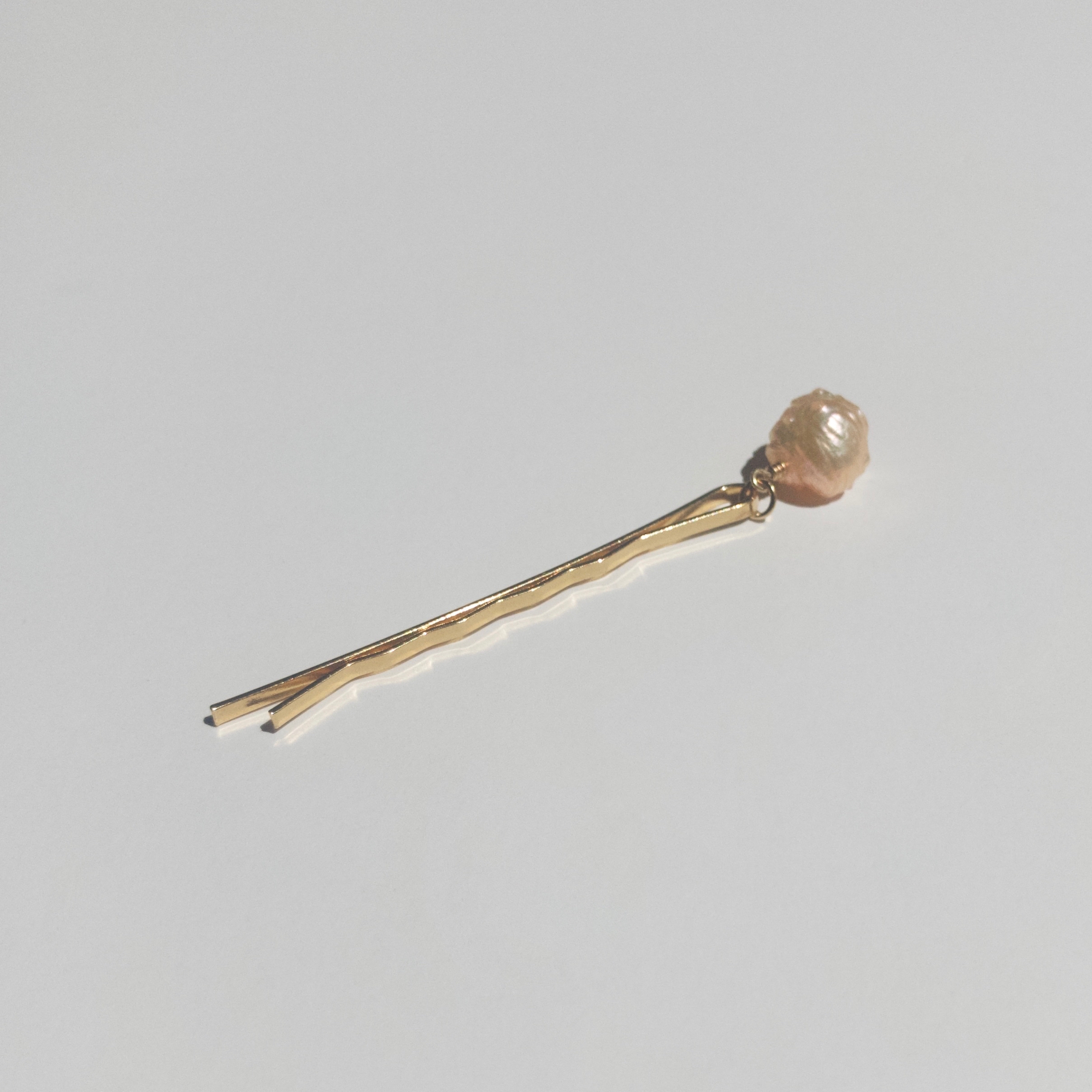 Anchovy Rosebud Pearl Hair Pin