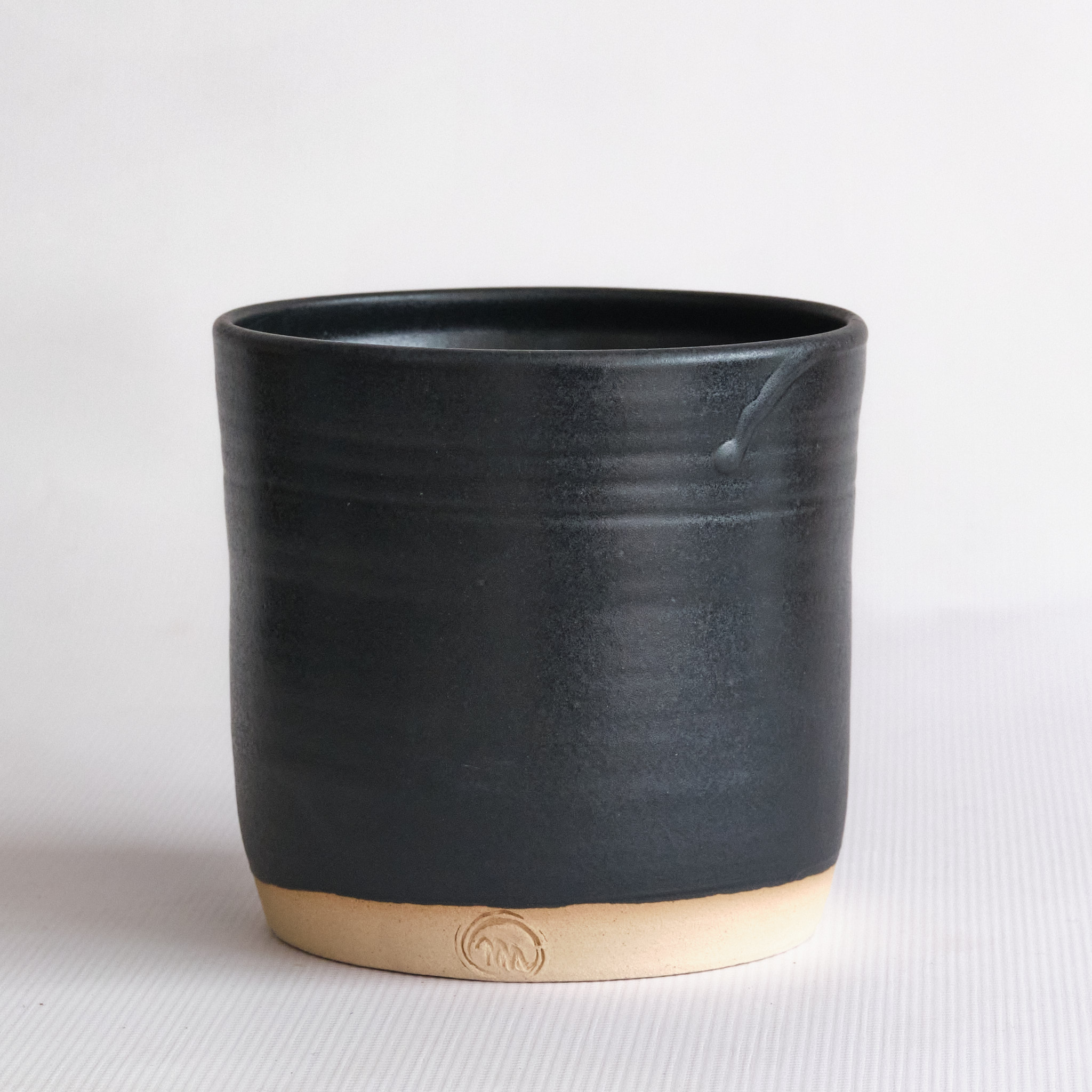 Forest Handmade Ceramic Pot w/ Matte Black Glaze - 14cm