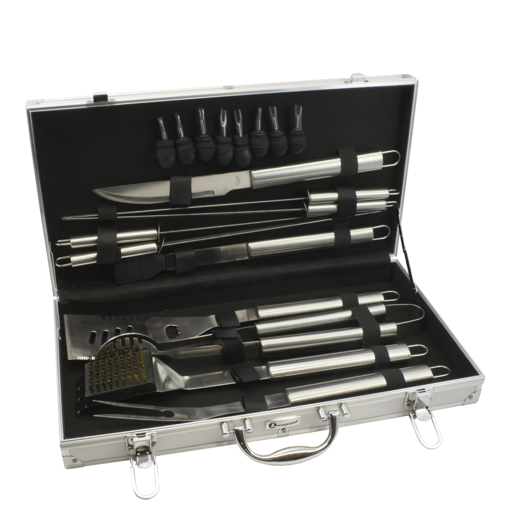 Trouva: Leopold Vienna Barbecue Case With 18 Pieces