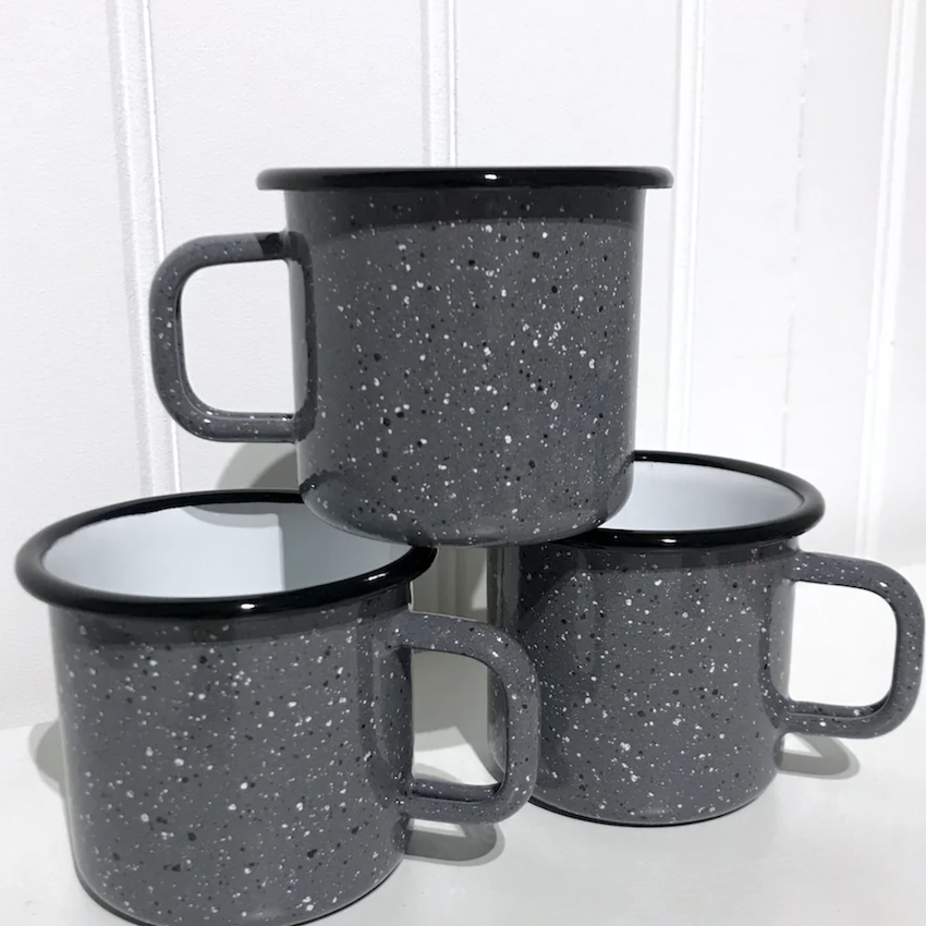 Utility Great Britain Set of six enamel mugs