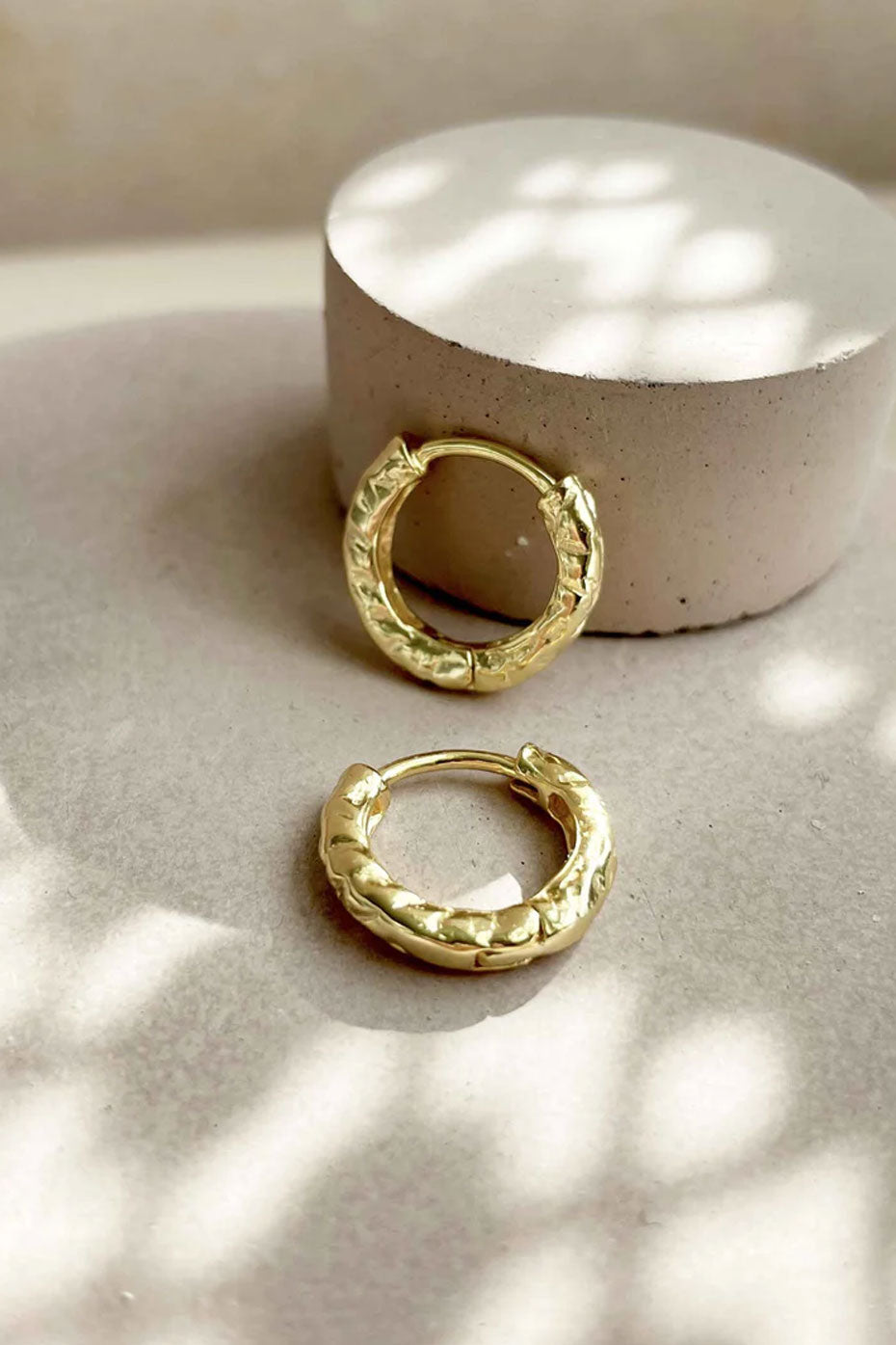Formation Maui Textured Round Hoops