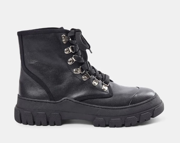 Ss Black Boot