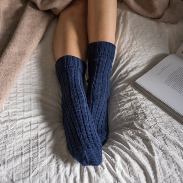 Alpaca Bed Socks Navy 8-11