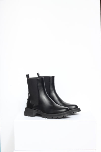 Clio Black Slip On Chelsea Boot