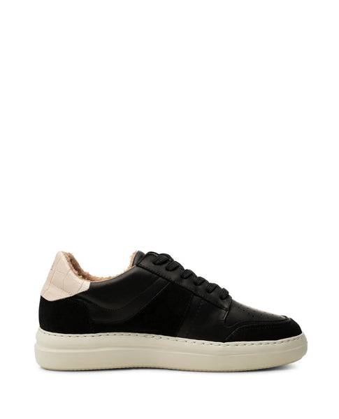 Valda Black Trainer