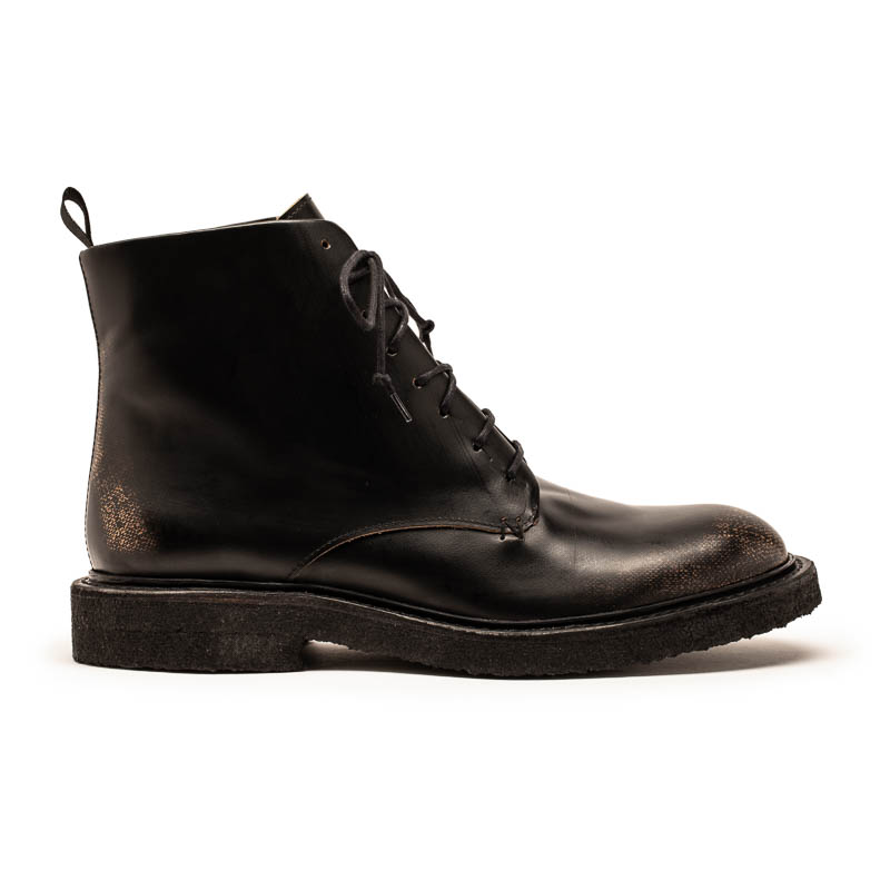 ANDY Burlap | Black Leather Textured Crepe Sole Ankle Boots