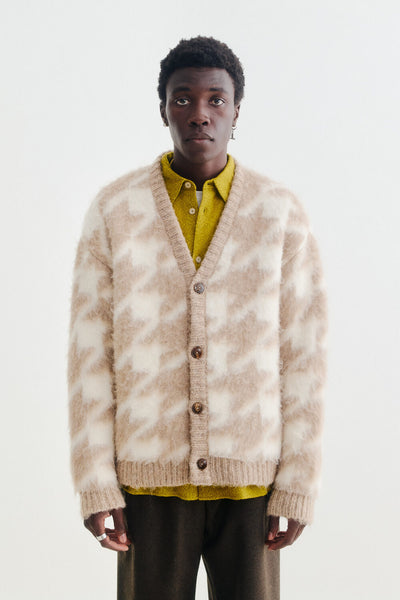 A KIND OF GUISE Polar Knit Cardigan Oyster Houndstooth