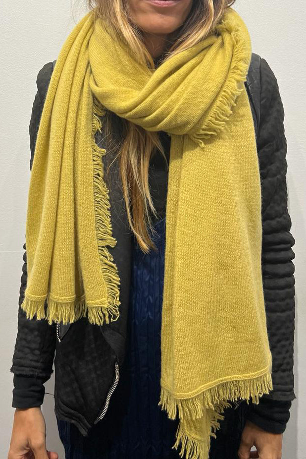 Van Kukil Isa Scarf