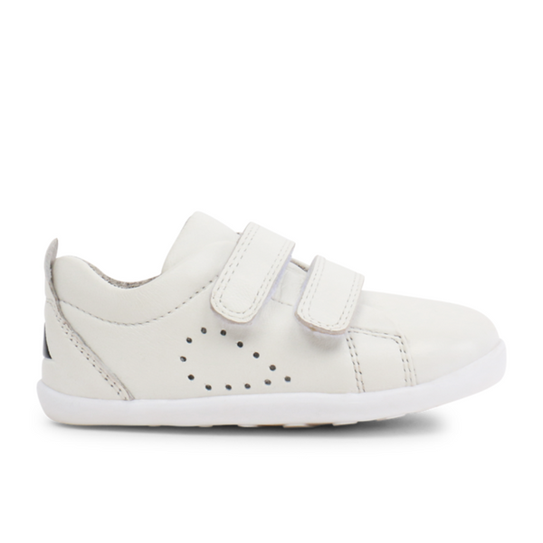 : Step Up Grass Court Trainer - White