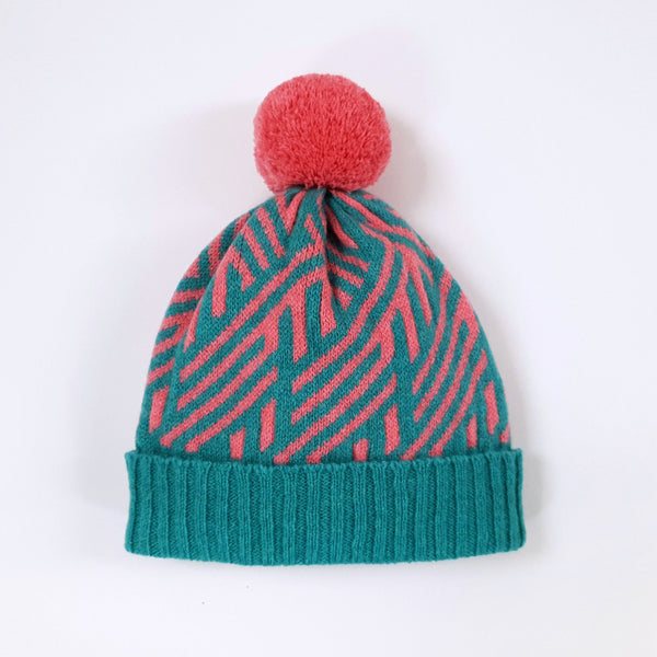 Crosswise Patterned Hat - Lipstick & Shamrock