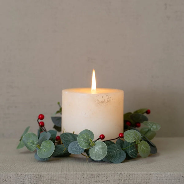 Gisela Graham Red Berry & Eucalyptus Candle Ring