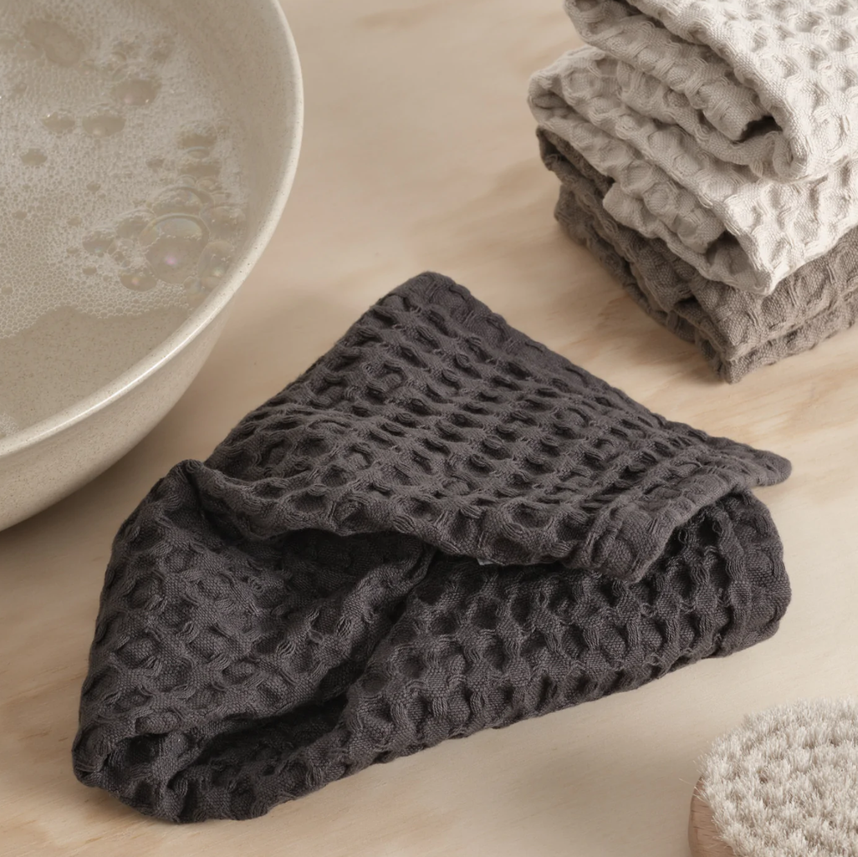 The Organic Company | Big Waffle Wash Cloth | Dark Grey