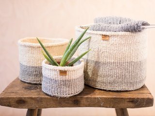 Itale: Grey Woven Basket