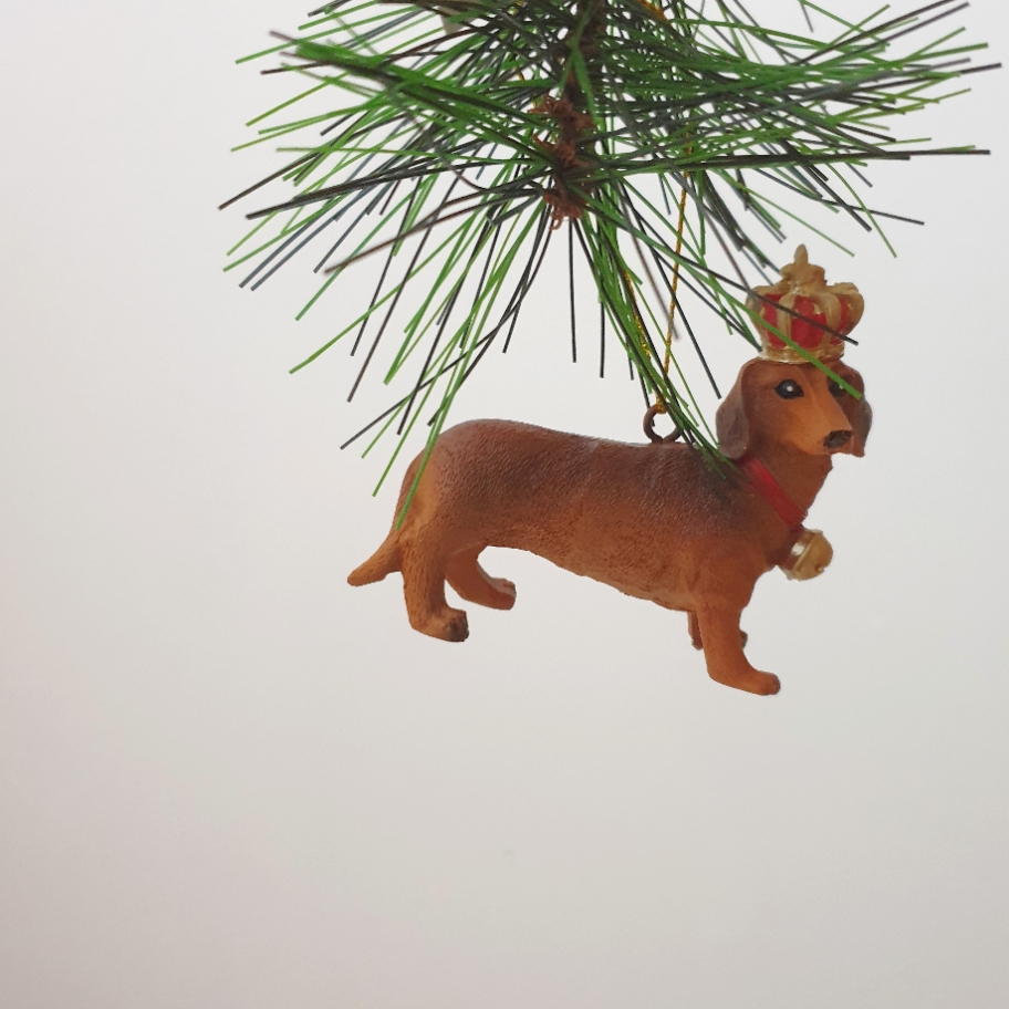 Gisela Graham Sausage Dog With Crown Christmas Dec