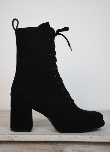 Tacco Lace Up Suede Black