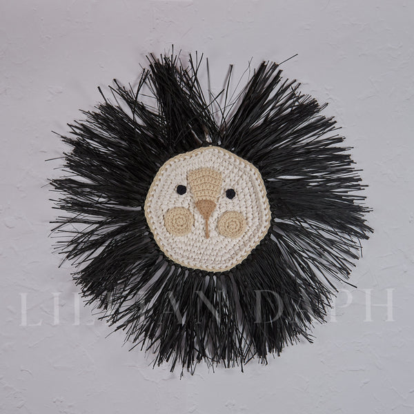 ILA Y ELA Crochet Lion Black