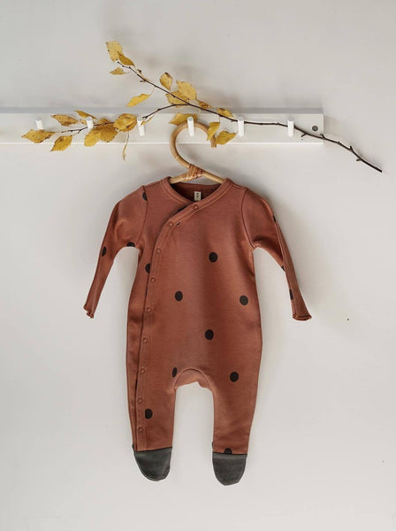 Organic Zoo Organic Cotton Sleep Suit With Contrast Feet In Earth Dots